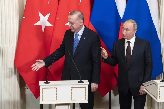 Erdogan nazywał Putina przyjacielem. Skąd więc zwrot Turcji w stronę Zachodu?