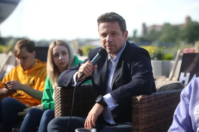 Trzaskowski:  Morawiecki nie potrafi poradzić sobie z Solidarną Polską,