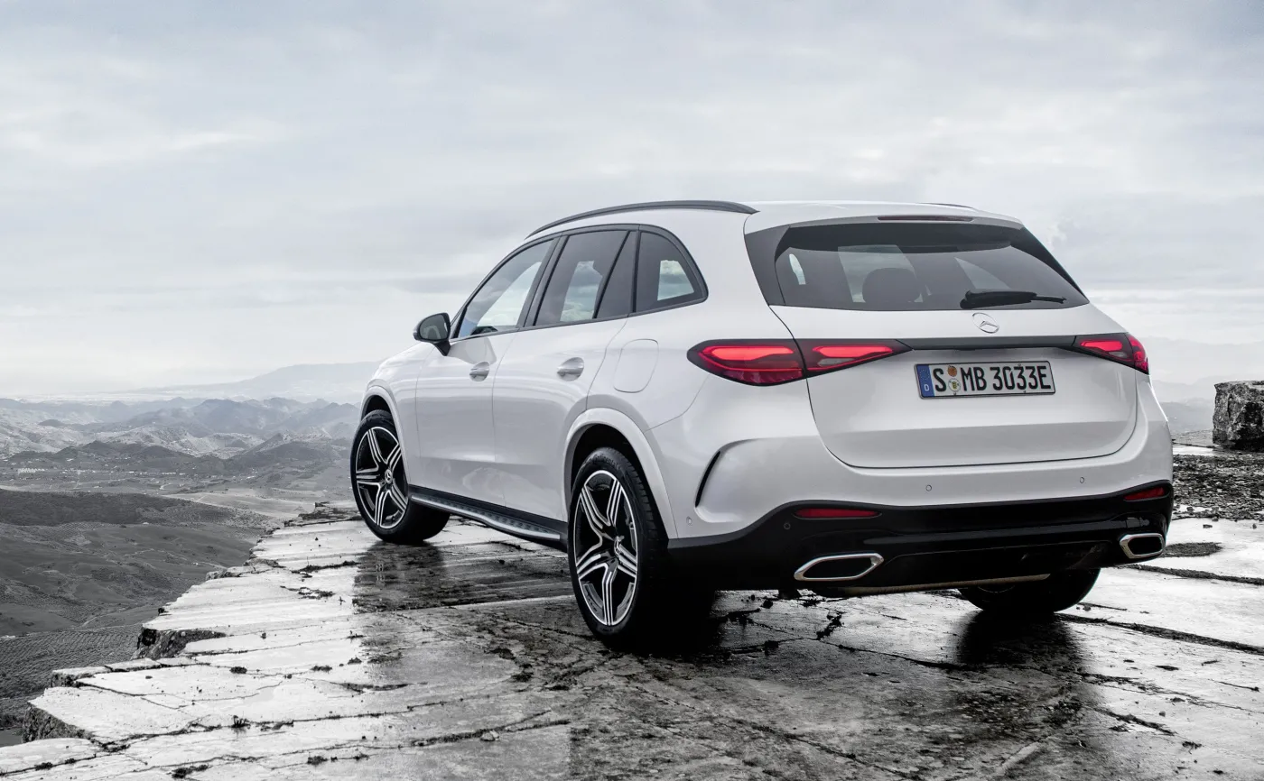 mercedes-glc-plugin-hybrid-amg-line-37479194.jpg