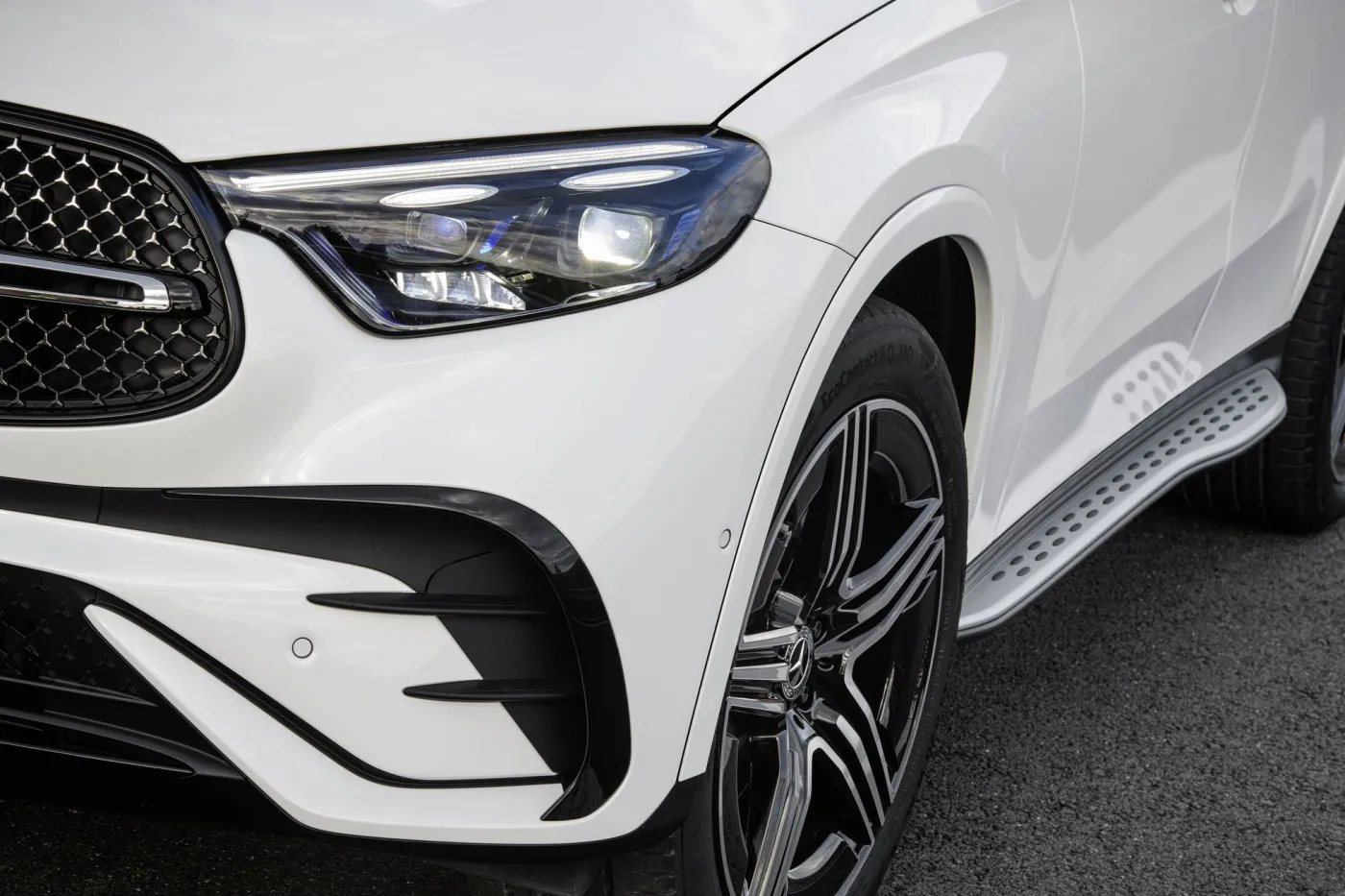 mercedes-glc-plugin-hybrid-amg-line-37481283.jpg