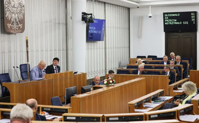 Senatorowie biją w Morawieckiego: Trefniś. Obwinia Senat za to, że nie umie rządzić