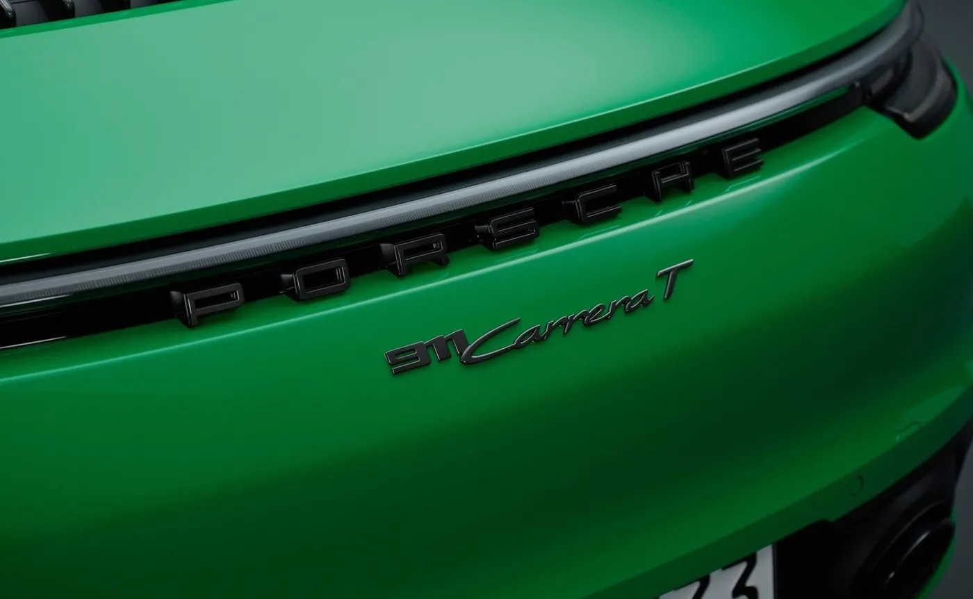 Nowe Porsche 911 zaskakuje. Jest lżejsze i wolniejsze, ale do odbioru za kilka miesięcy