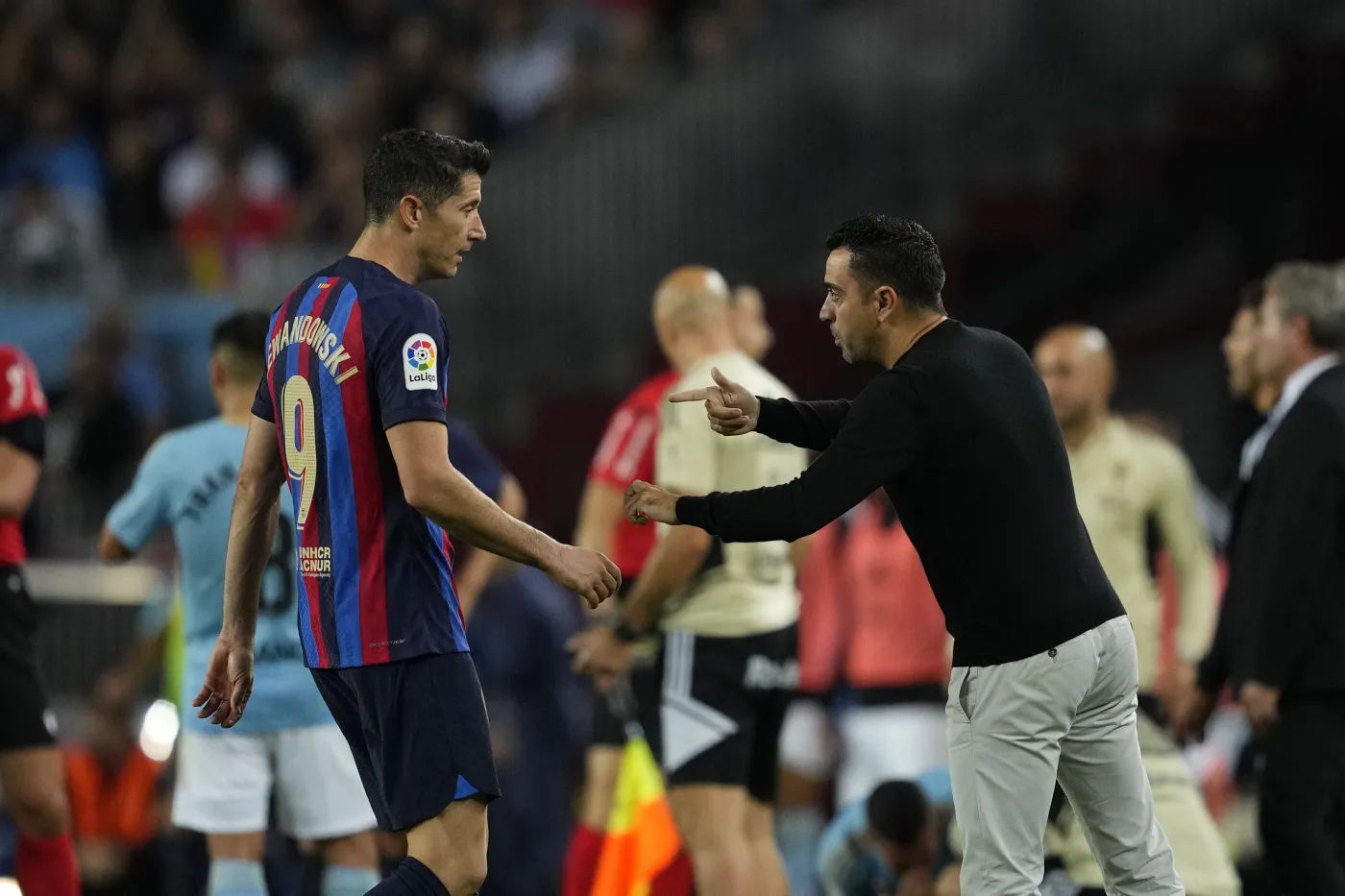 Lewandowski był na boisku, ale jakby go nie było. Barcelona skorzystała z prezentu [WIDEO]