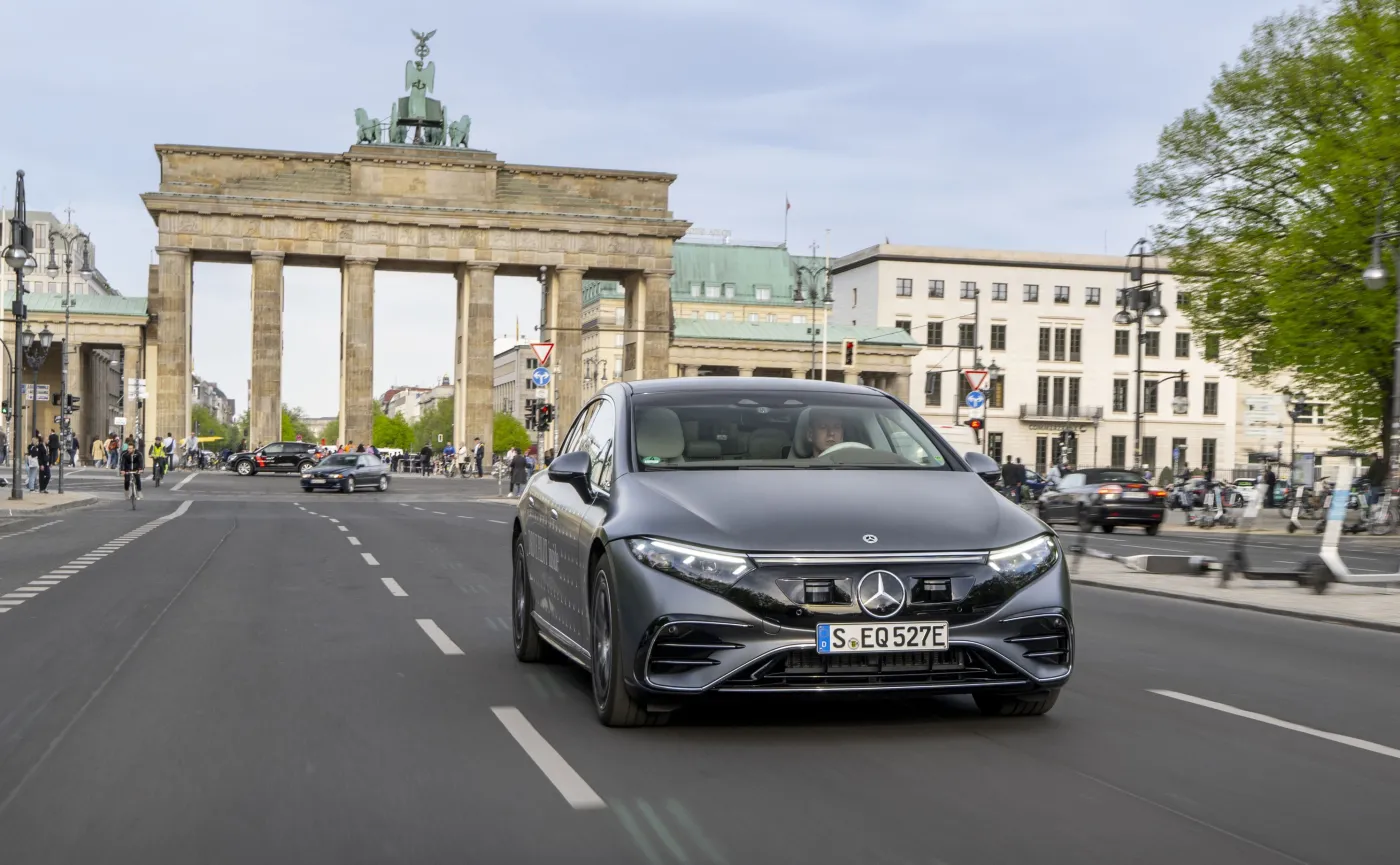 mercedes-eqs-z-systemem-drive-pilot-37456197.jpg
