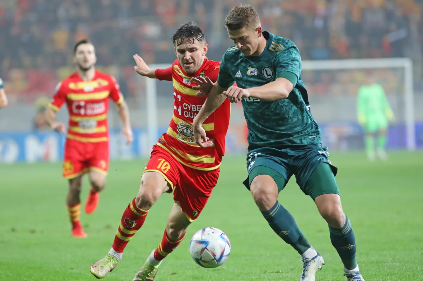 Grad bramek w Białymstoku. Wysoka wygrana Legii nad Jagiellonią [WIDEO]