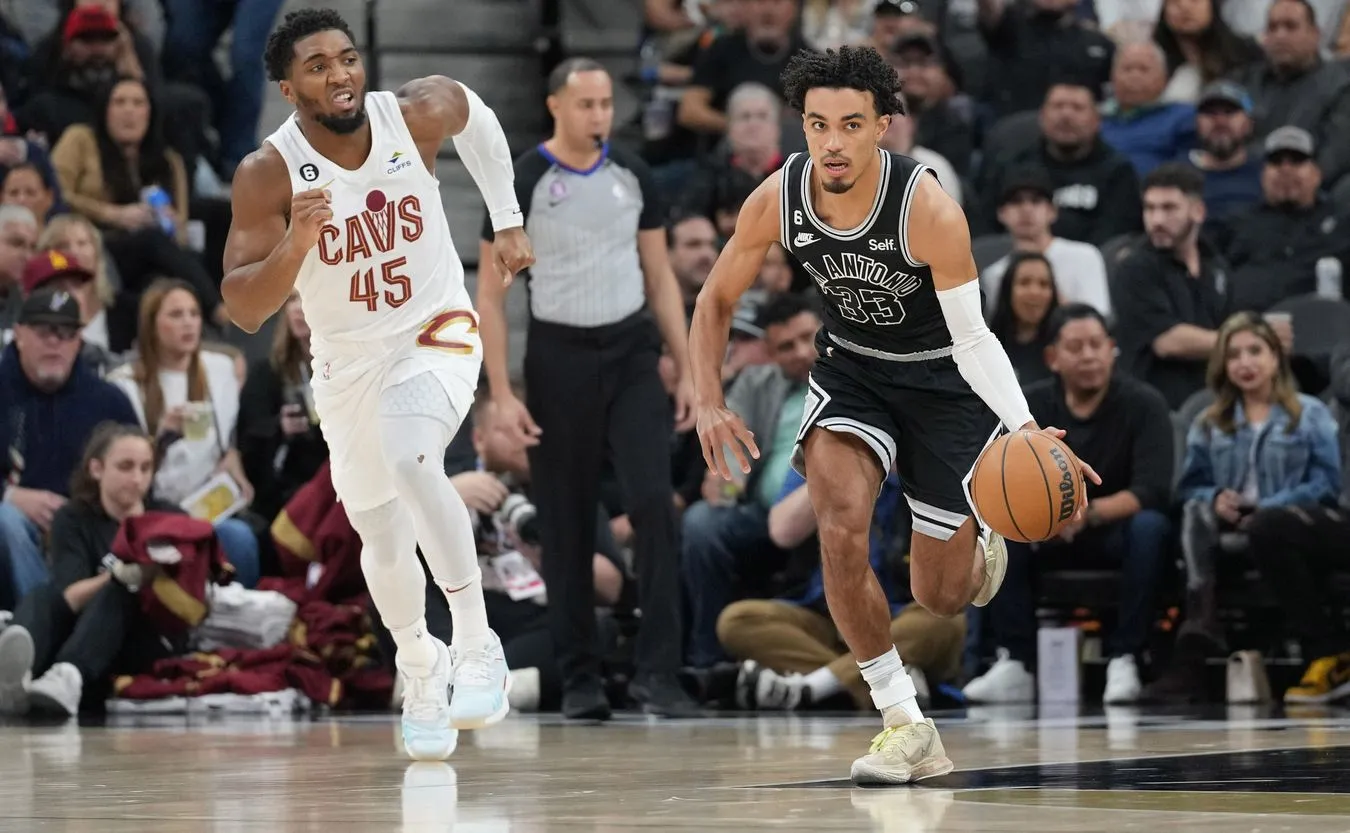 Powrót Sochana. Trzecia z rzędu wygrana Spurs