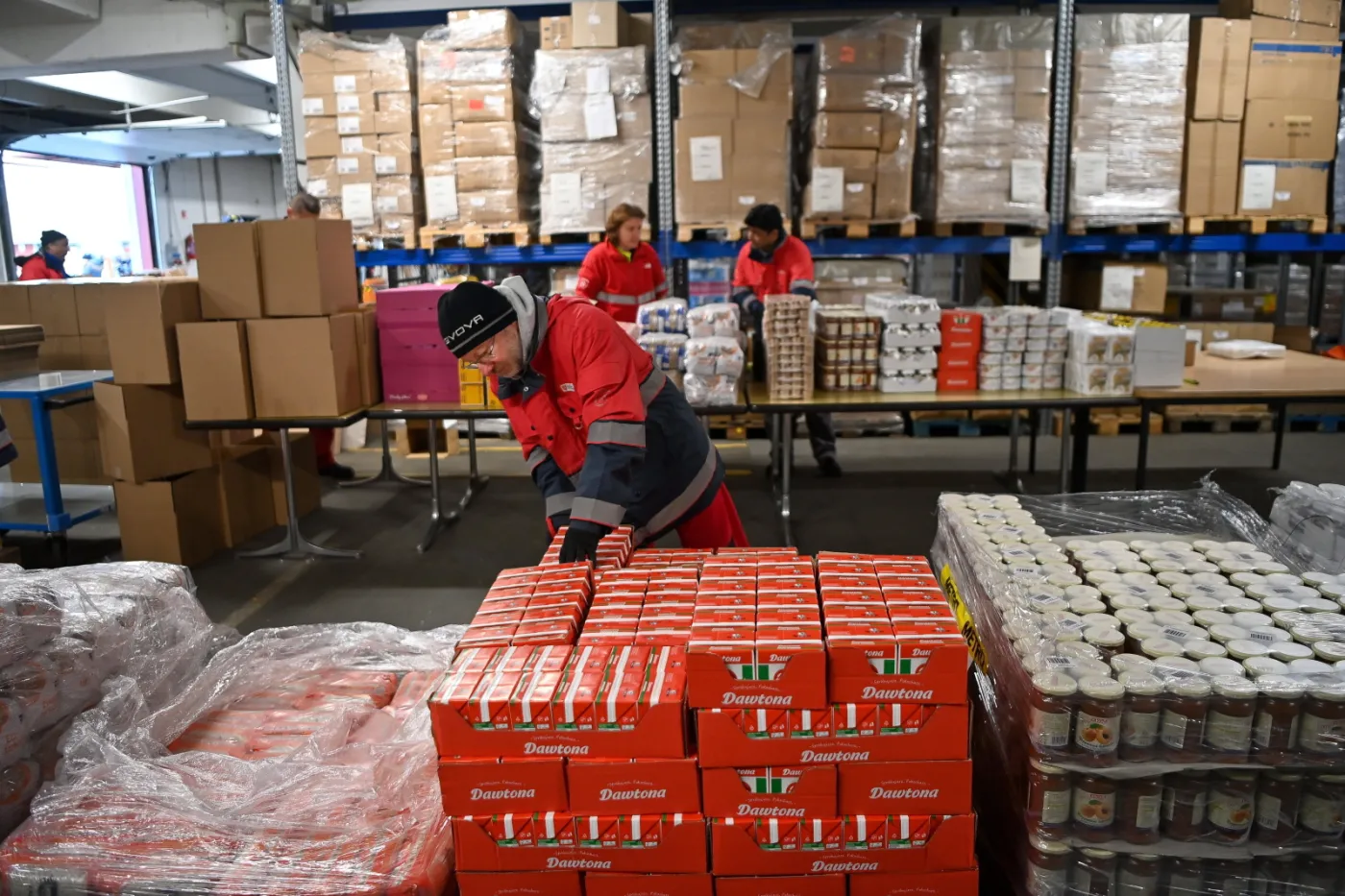 Ukraińcy ograniczają wydatki na żywność. Jak wygląda sytuacja humanitarna w kraju?