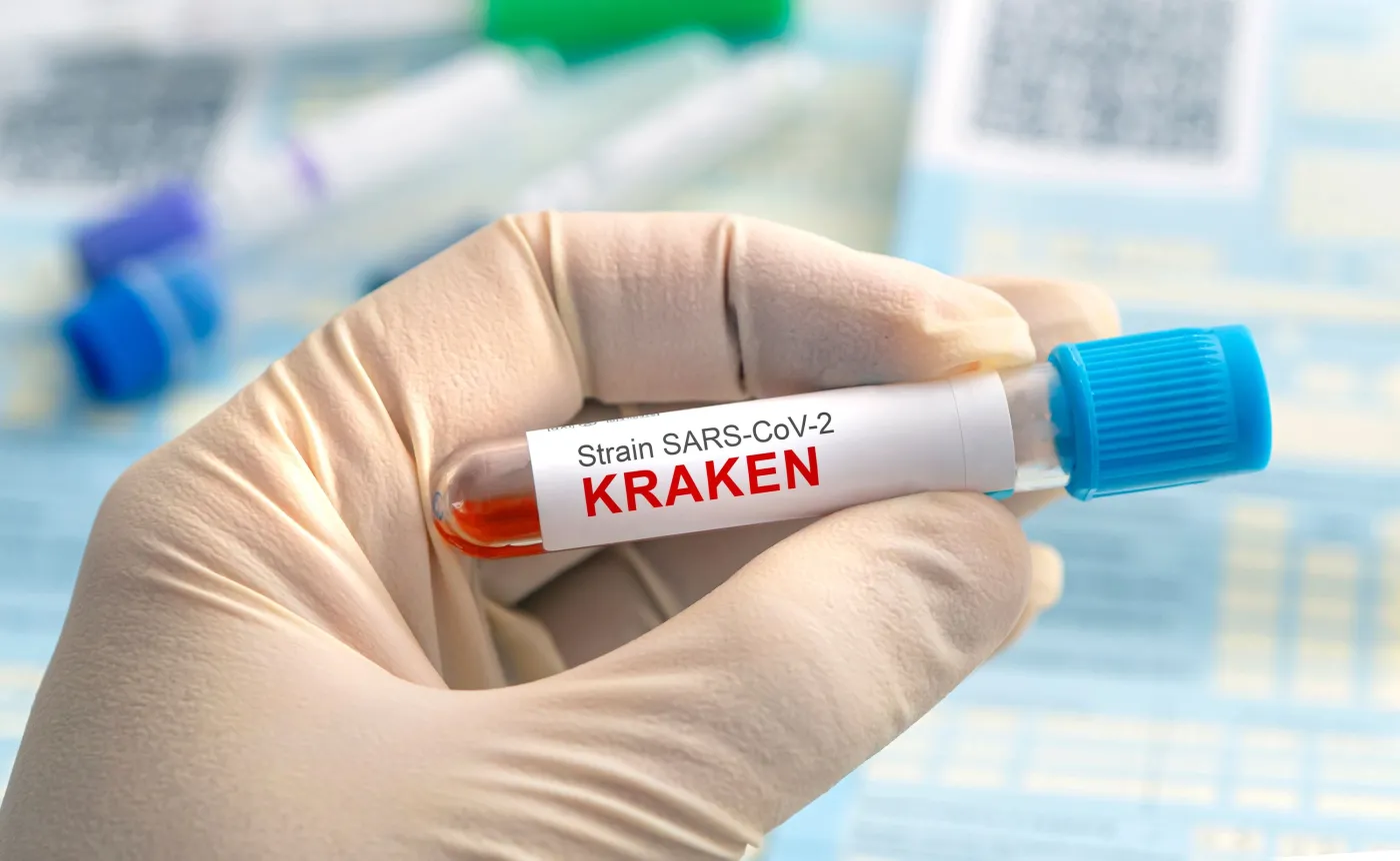 Doctor,With,A,Positive,Blood,Sample,For,New,Variant,DetectedOVID-