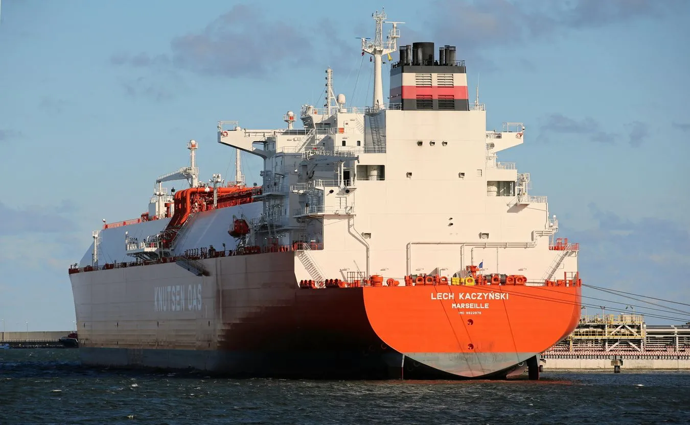 Gazowiec "Lech Kaczyński" zawinął do gazportu. "To przełomowy dzień"