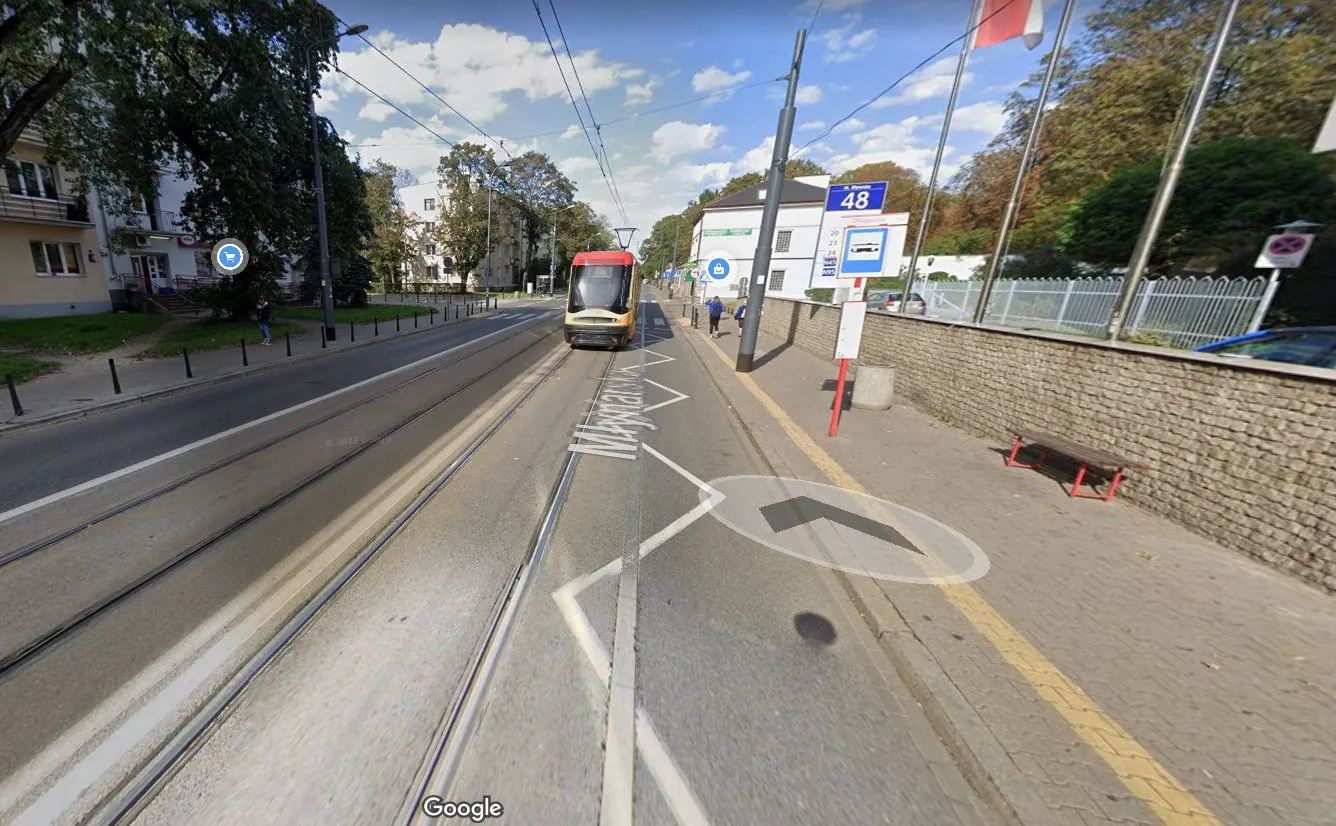 Samochód potrącił 5-latka, który z babcią wysiadał z tramwaju