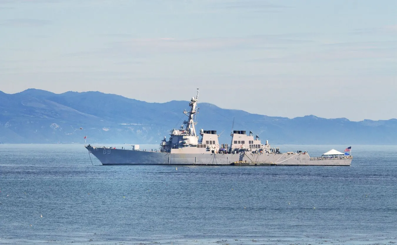 Niszczyciel rakietowy USA - USS Milius  