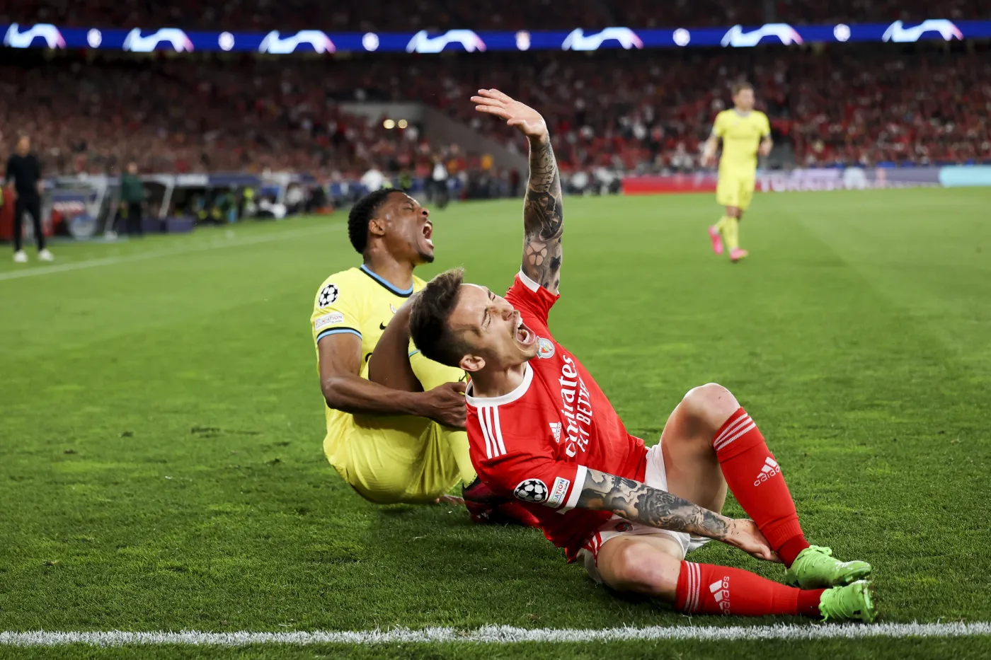 Alejandro Grimaldo i Denzel Dumfries