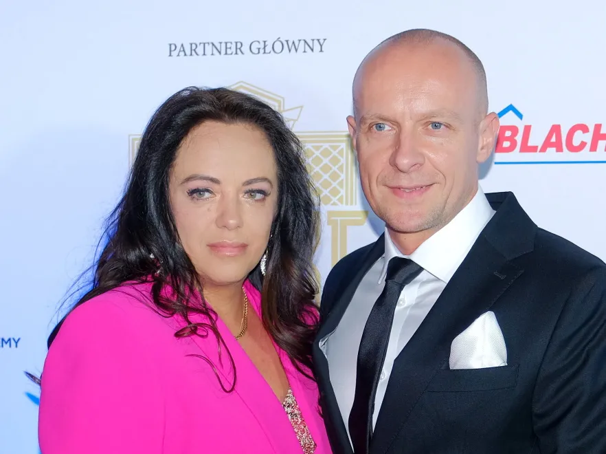 Wielki róż: Żona sędziego Marciniaka znowu w centrum uwagi na show-biznesowej gali [FOTO]