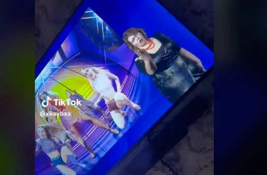 Tłumaczka BBC podczas występu Blanki