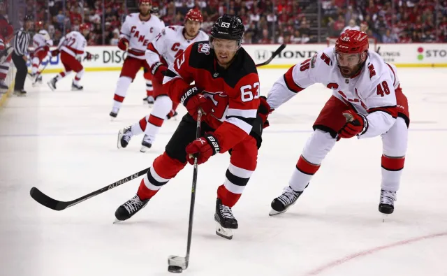 Hurricanes wygrali z Devils w półfinale Konferencji Wschodniej NHL
