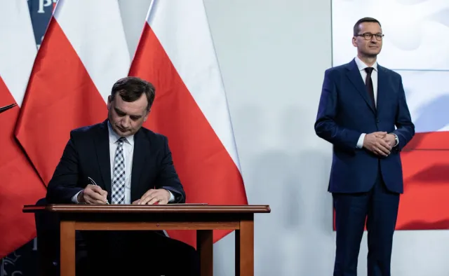 "To byłoby dziwne". Morawiecki z apelem do Ziobry