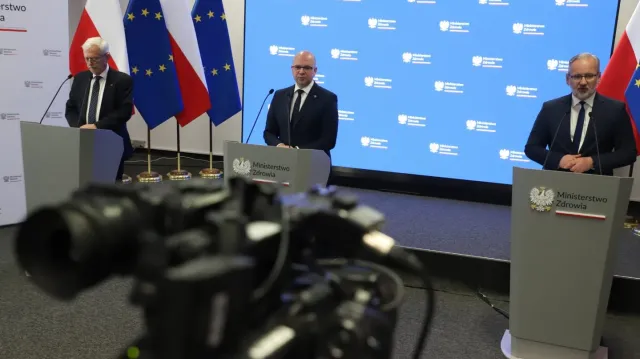 Niedzielski: Każda kobieta ma prawo do aborcji w przypadku zagrożenia zdrowia lub życia