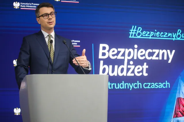 Policyjny śmigłowiec w Sarnowej Górze. Jest komentarz rzecznika rządu