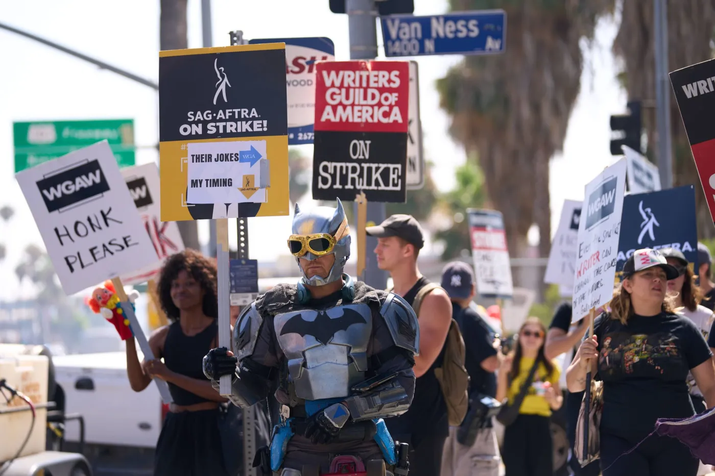 Strajk scenarzystów i aktorów w USA