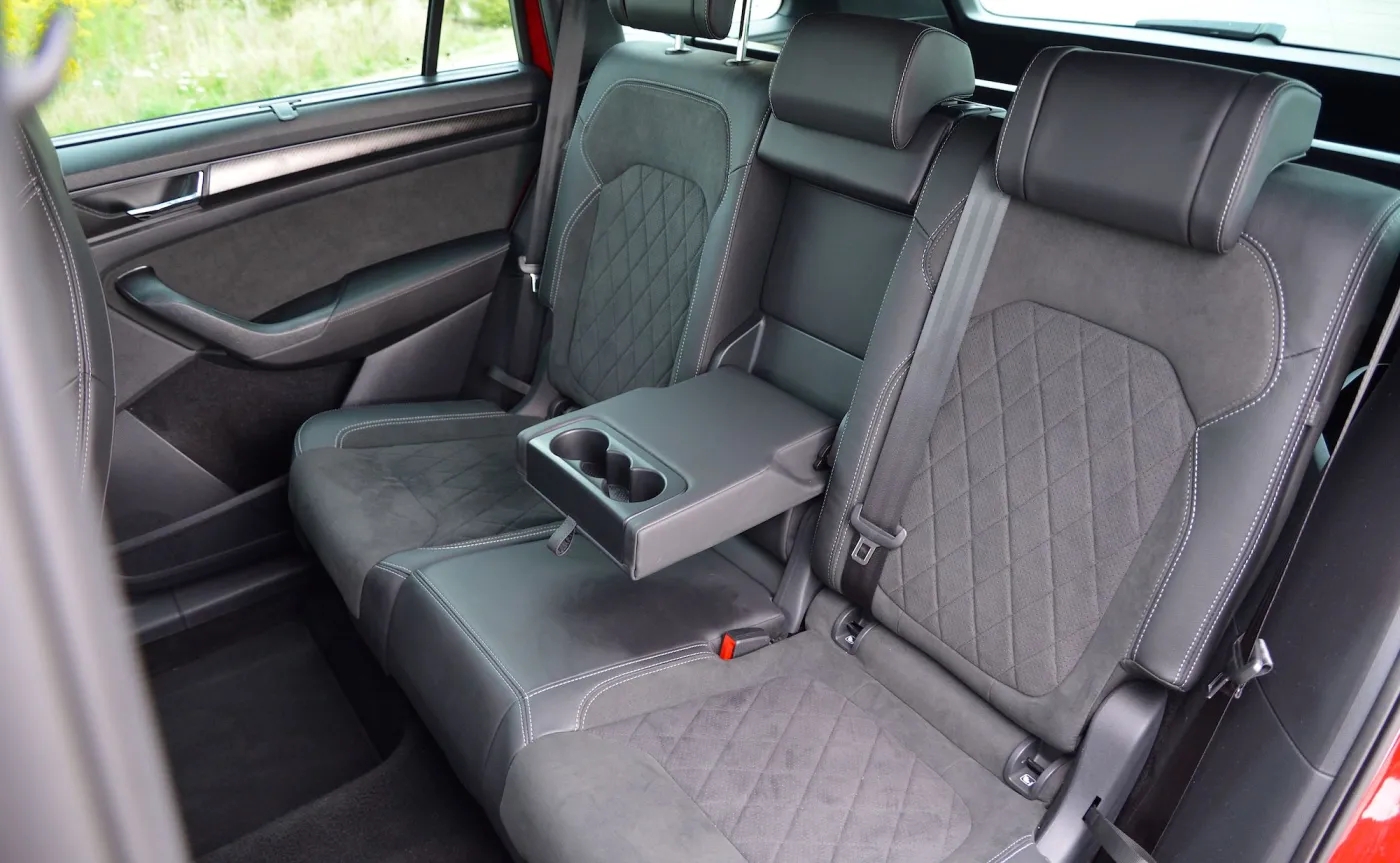 skoda-kodiaq-20-tsi-4x4-dsg-sportline-37906940.jpg