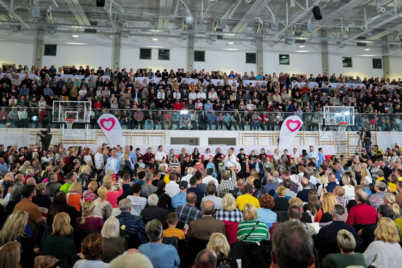 Projekt umowy koalicyjnej. Co się w nim nie znalazło? [SZCZEGÓŁY]