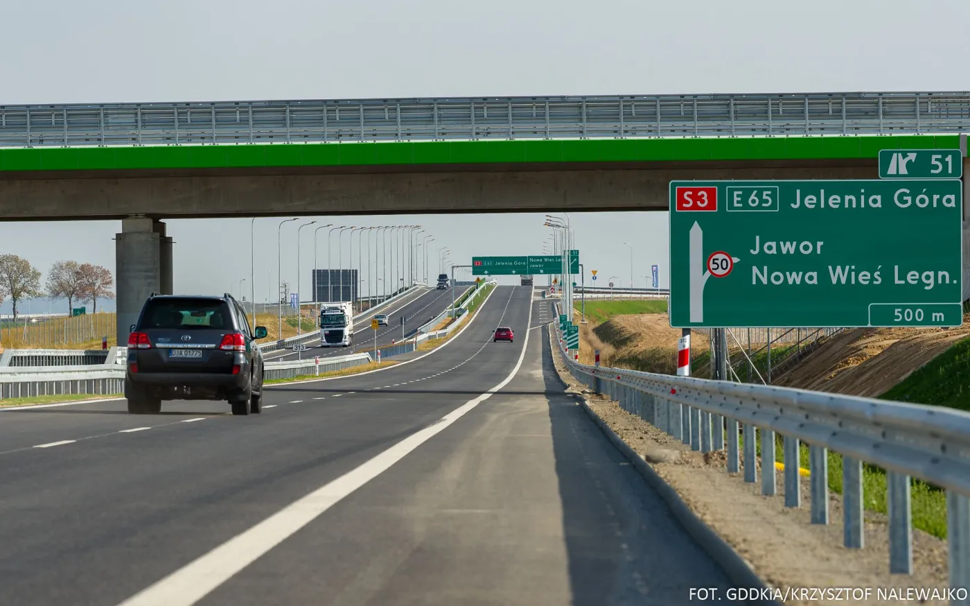 Drogi ekspresowe S3 i S6. Oto terminy i stan realizacji [MAPY]