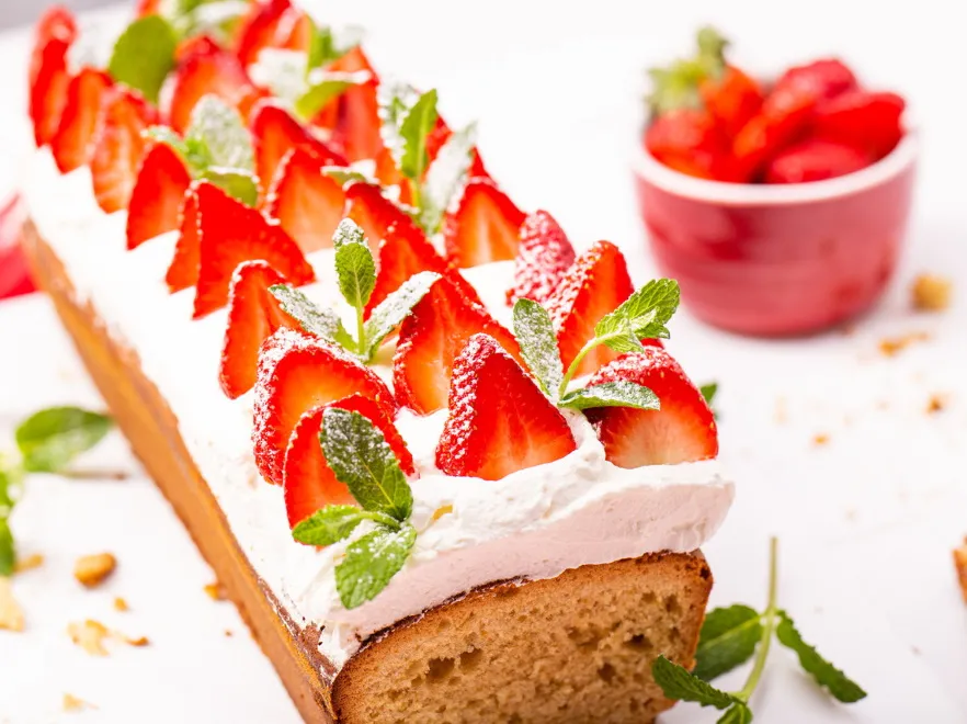 Jak zrobić bitą śmietanę? Jak uratować zwarzoną śmietankę? [PRZEPIS]