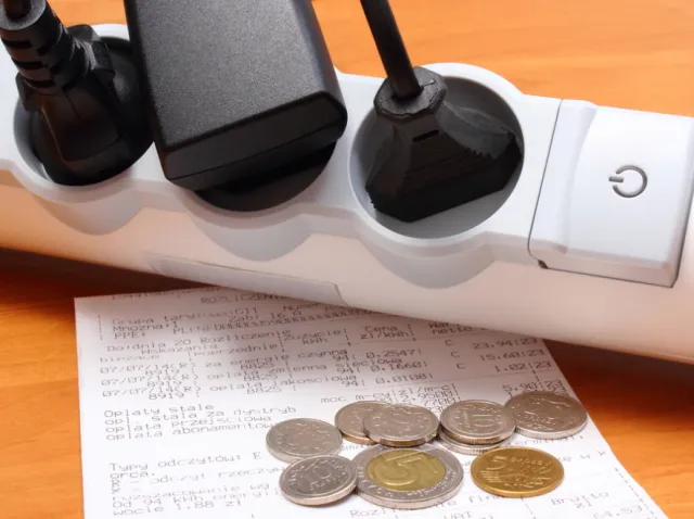 Polaków czekają duże zmiany w rachunkach za prąd. Obowiązkowa opłata idzie w górę
