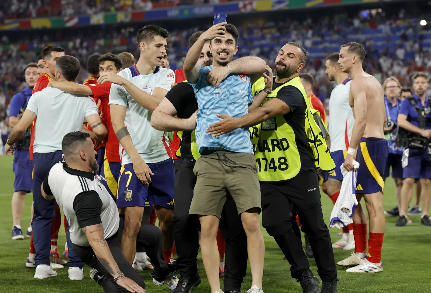 Euro 2024. Ochroniarz kontuzjował piłkarza reprezentacji Hiszpanii. Morata może nie zagrać w finale