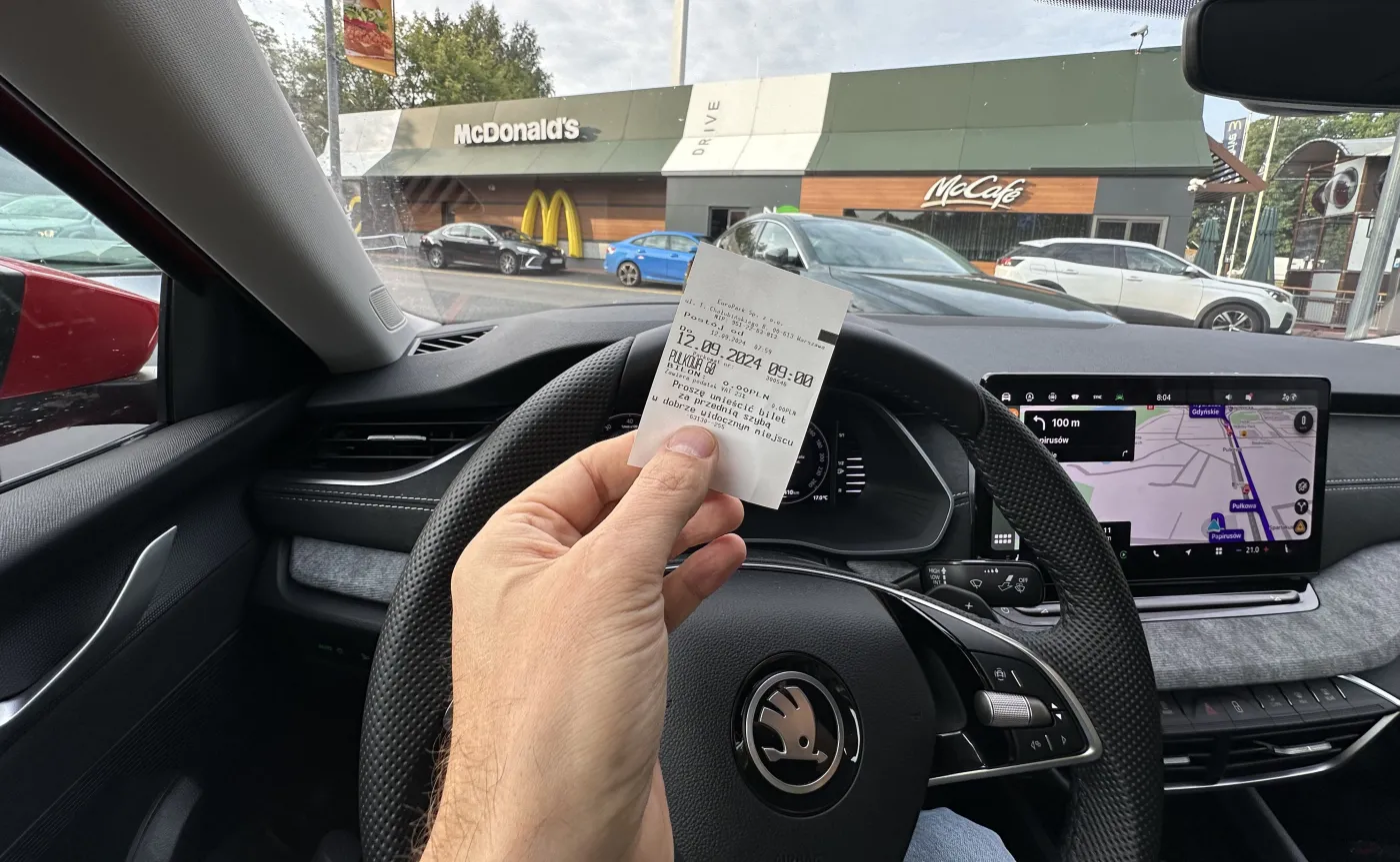 Bilet na darmowe parkowanie przy McDonald’s w Warszawie przy ul. Pułkowej 60