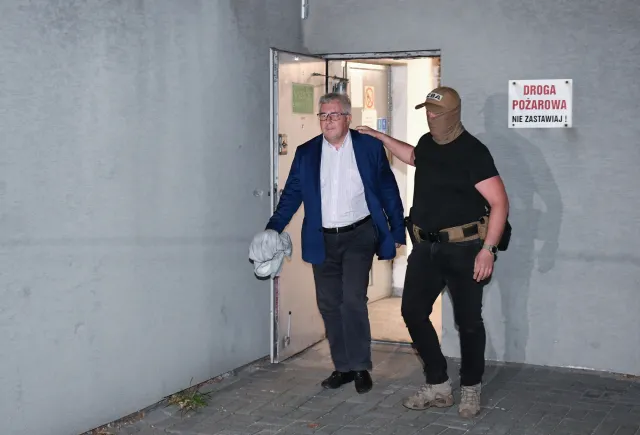 Żona Ryszarda Czarneckiego zatrzymana przez CBA. Kim jest Emilia H.?