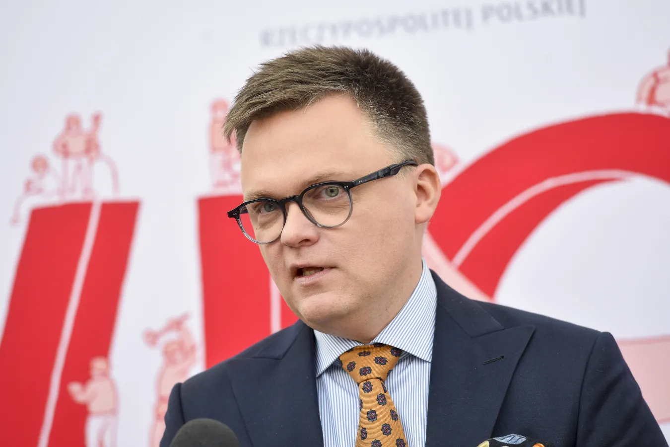 Córka Hołowni nie została przyjęta do szkoły katolickiej. Placówka wydała OŚWIADCZENIE