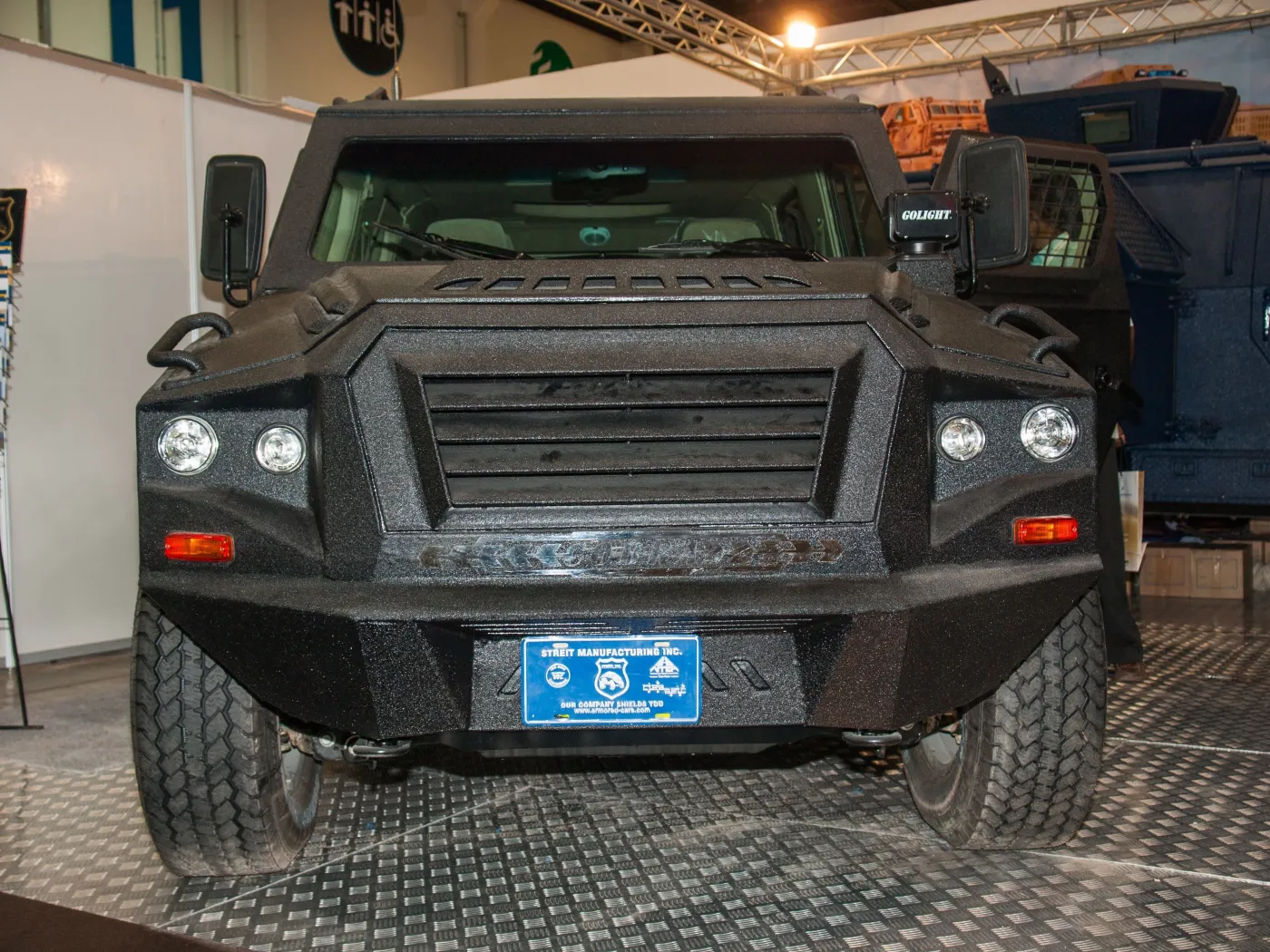 Rosja ma nowe pojazdy opancerzone. Produkuje je firma ze Zjednoczonych Emiratów Arabskich