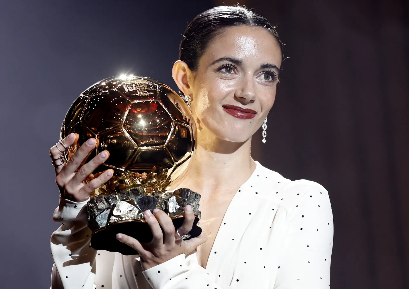 Aitana Bonmati ze Złotą Piłką. Tak wygląda najlepsza piłkarka sezonu 2023/24