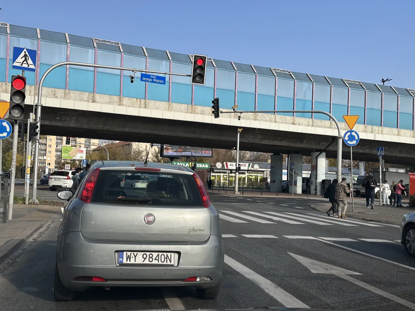 Nowy system RedLight na skrzyżowaniu Hynka/Łopuszańska/Al. Krakowska w Warszawie