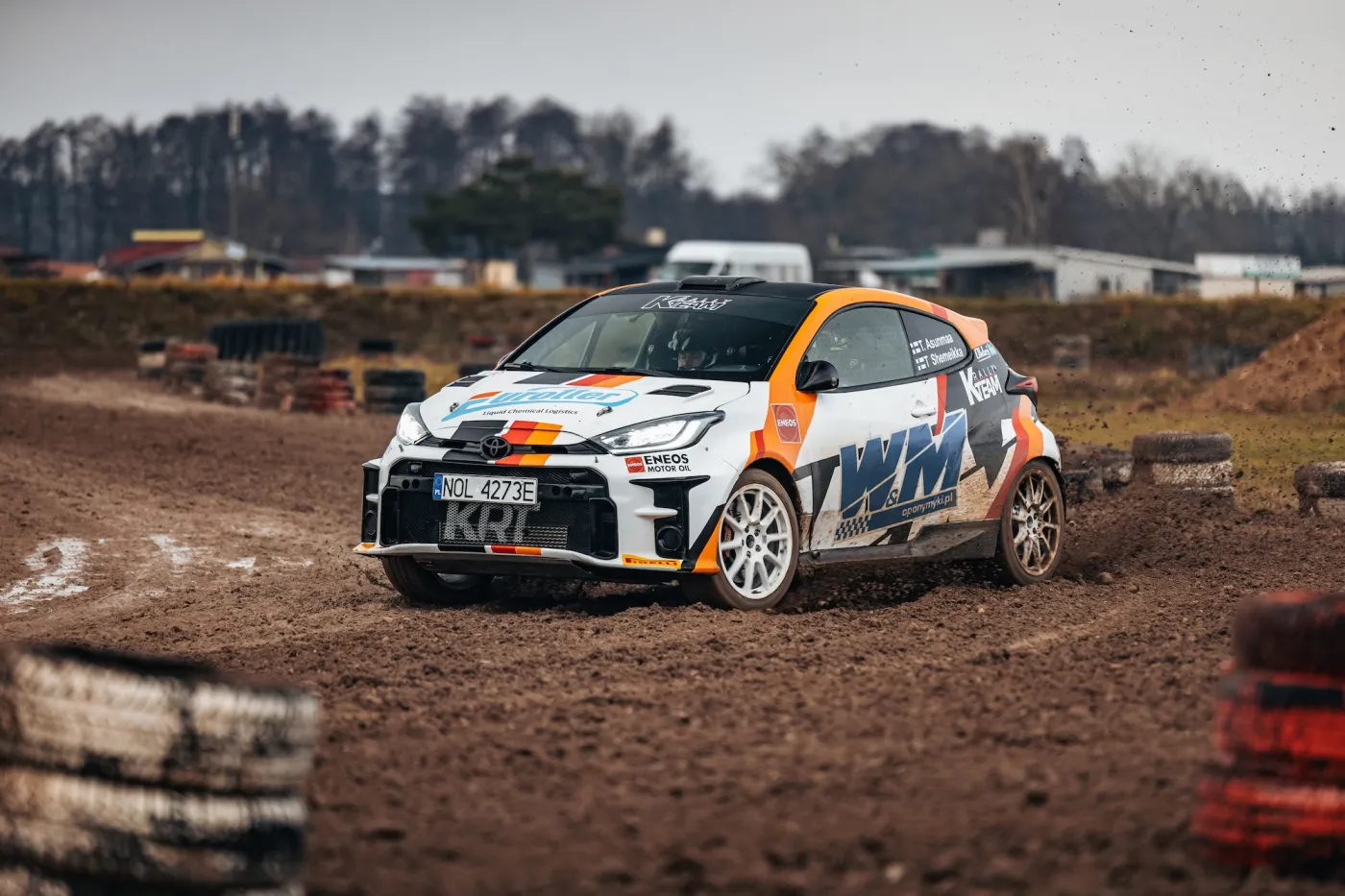 toyota-gr-yaris-przed-rajdem-barborka-38357595.jpg