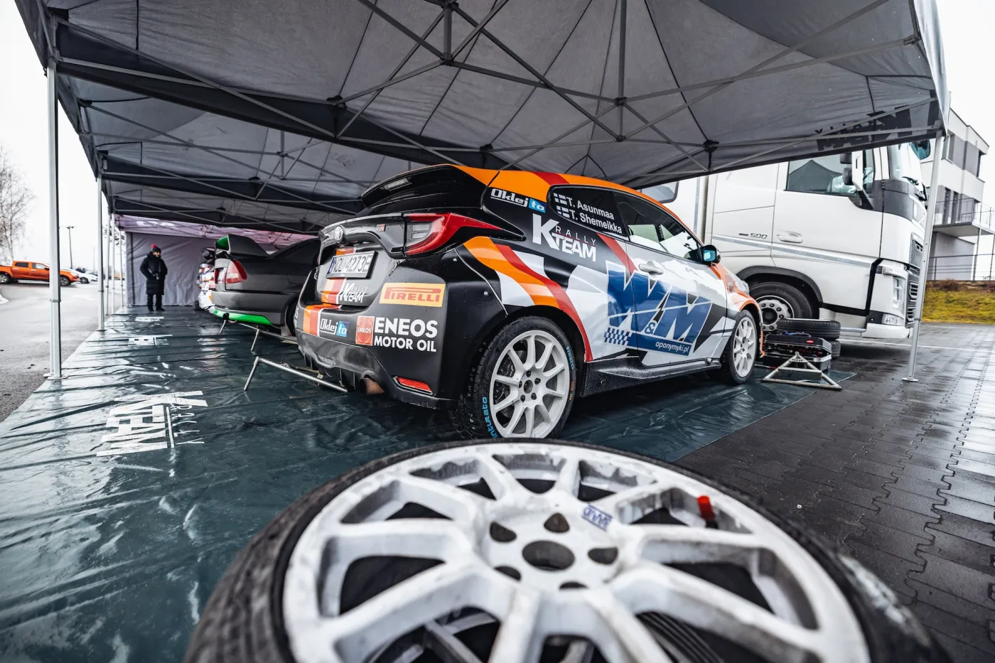 toyota-gr-yaris-przed-rajdem-barborka-38357610.jpg