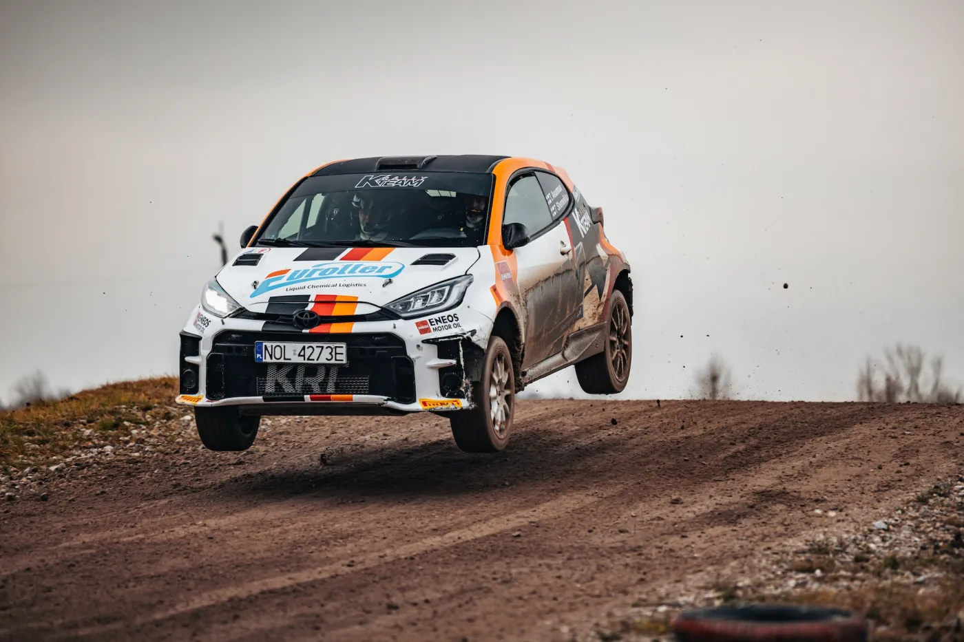 toyota-gr-yaris-przed-rajdem-barborka-38357623.jpg