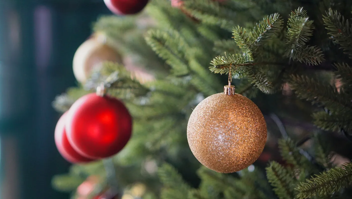 Przez brokat straciła oko. Uwaga na brokatowe dekoracje świąteczne