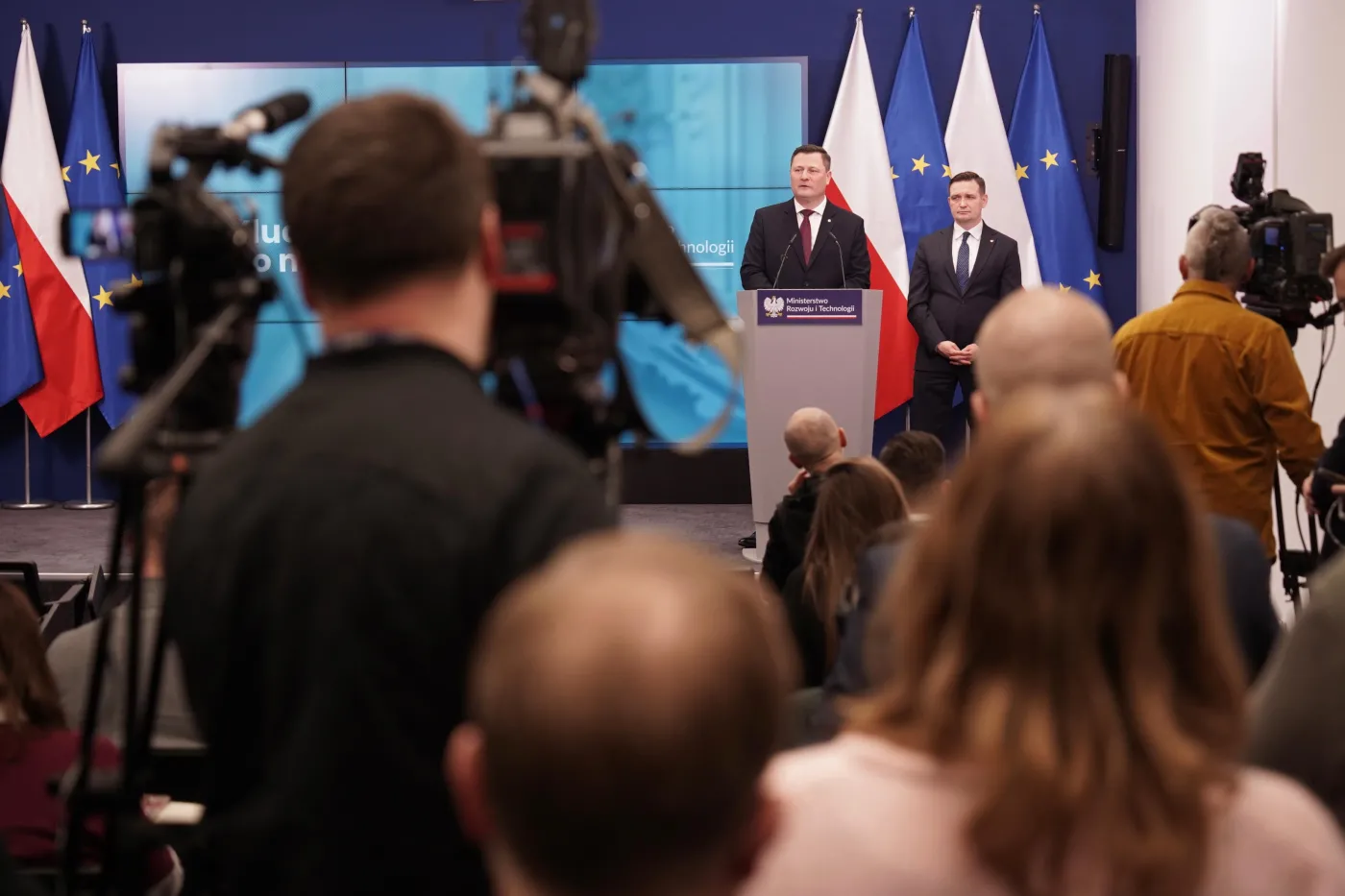 Pierwsze klucze 2025 - kiedy nowy program? Budowa domu i kupno mieszkania w końcu ze wsparciem od rządu? Jakie warunki? Aktualności