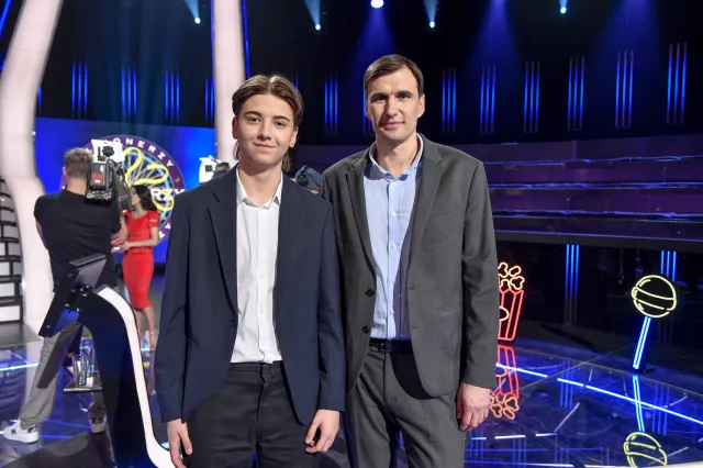 Przystojny syn Anny Przybylskiej już po studniówce. Zadał szyku [FOTO]