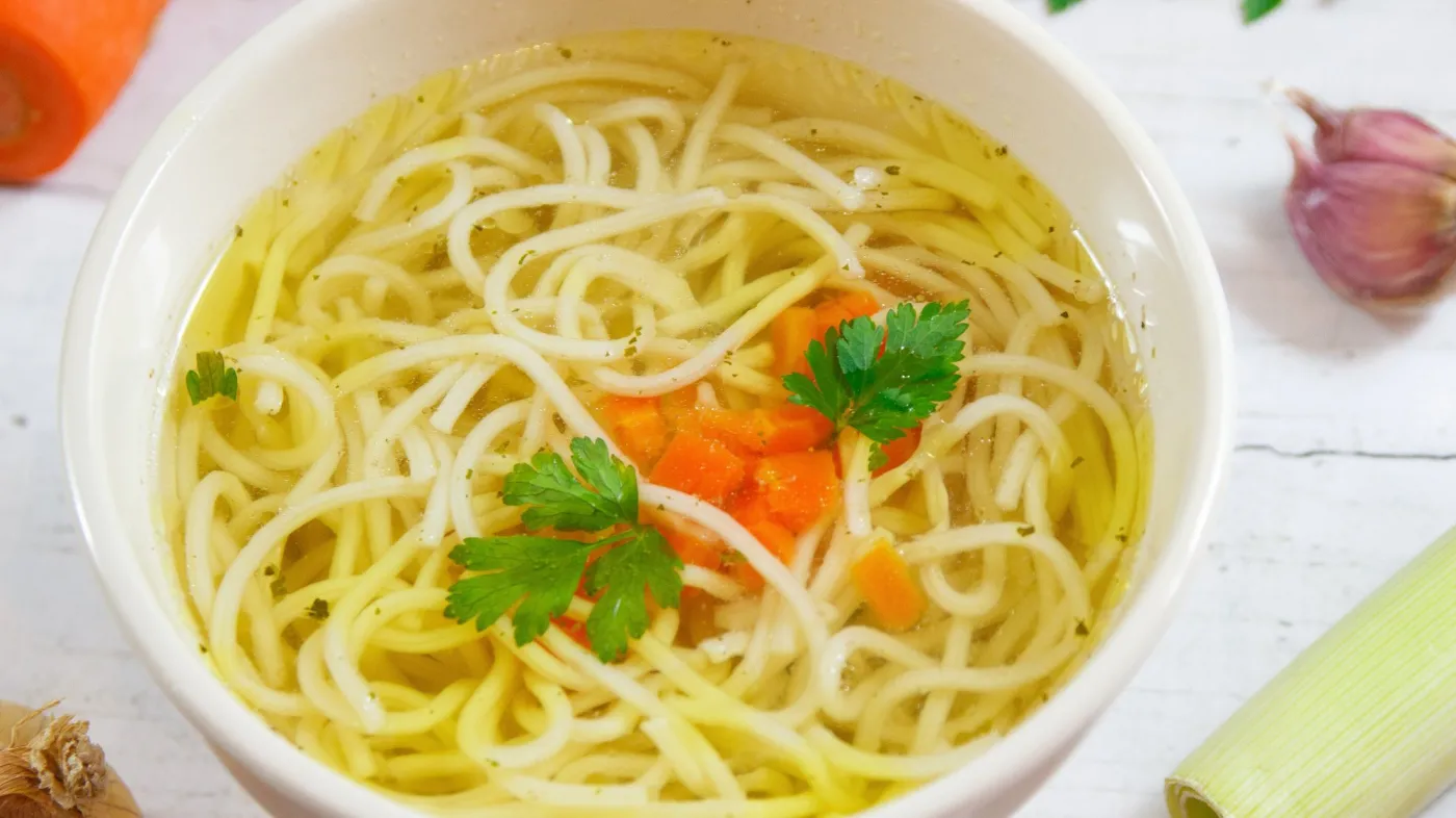 Tasty,Chicken,Broth,With,Noodles,And,Vegetables