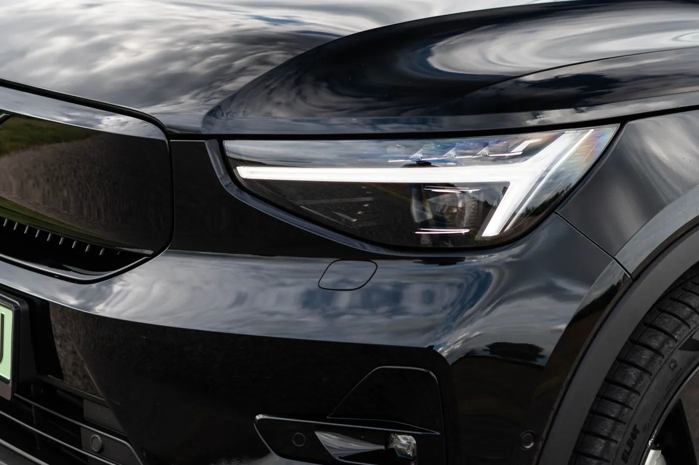 Nowe Volvo ma 442 KM. Cena? Wersja Black Edition robi robotę