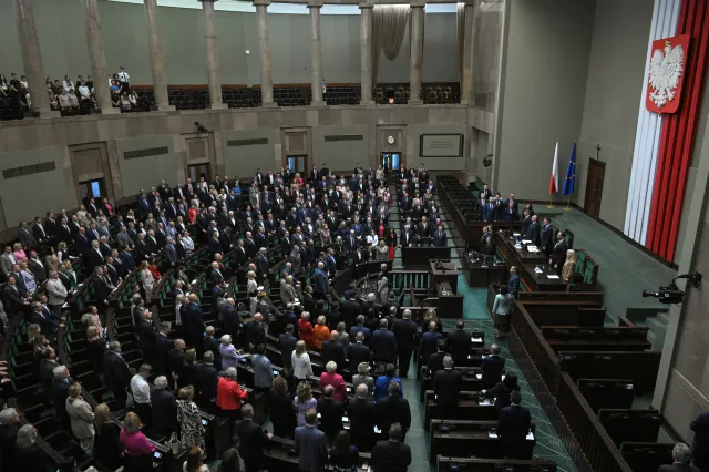 Sejm mówi "nie" azylowi na granicy z Białorusią. Twardy kurs w sprawie migrantów utrzymany