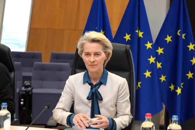 Tajne SMS-y ws. szczepionek? TSUE ogłosi wyrok w sprawie von der Leyen i Pfizera