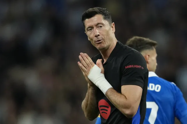 Barcelona mistrzem Hiszpanii. Drużyna Lewandowskiego i Szczęsnego w potrójnej koronie