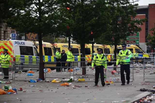 Tysiące ludzi świętowały mistrzostwo. Nagle samochód wjechał w tłum w Liverpoolu