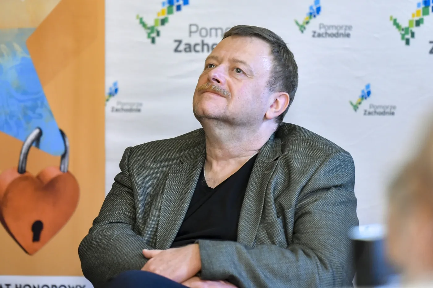 Olaf Lubaszenko zmienił się nie do poznania. Nowy wizerunek zaskakuje [FOTO]