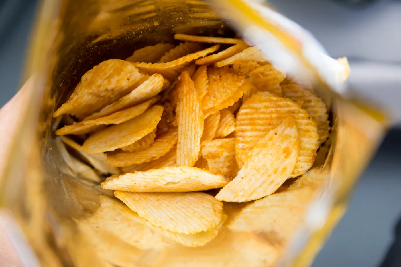 Zakaz sprzedaży chipsów po godzinie 20. Nowe prawo w Niemczech już obowiązuje