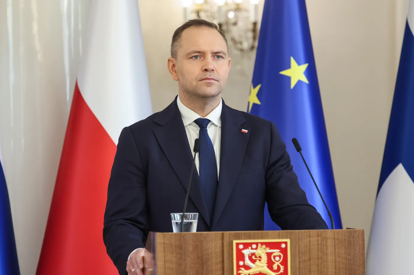 Prezydent Nawrocki zwołuje odprawę z premierem Tuskiem. Polska reaguje na atak dronów